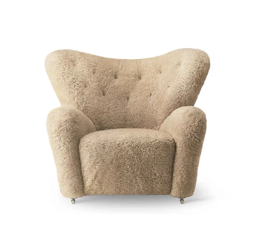 Medium Antique Cream Style Upholstered Chair